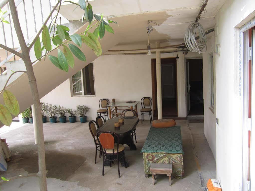 Guesthouse 97 In Batumi Батуми Екстериор снимка